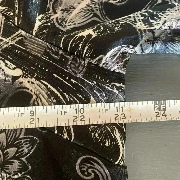 Karen Scott Black/White Long Sleeved Button Down Women’s Blouse Size XL - Picture 8 of 9